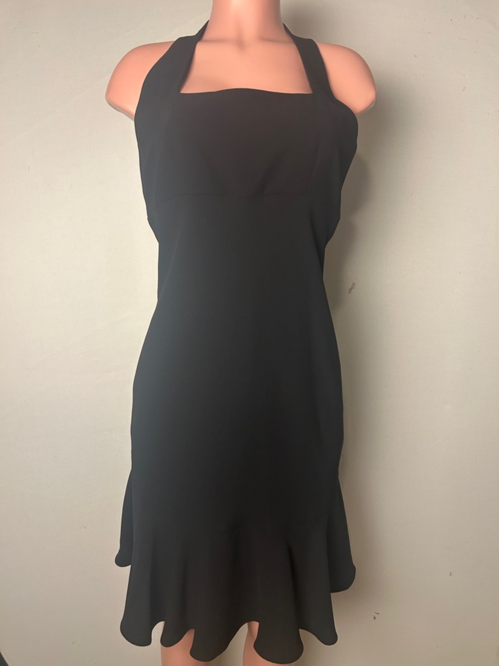 VTG Evan Picone Sheath Cocktail Dress W/ Ruffle Hem Sz 6 Black Sleeveless Lined